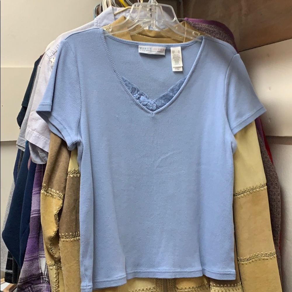 Cute blue retro top